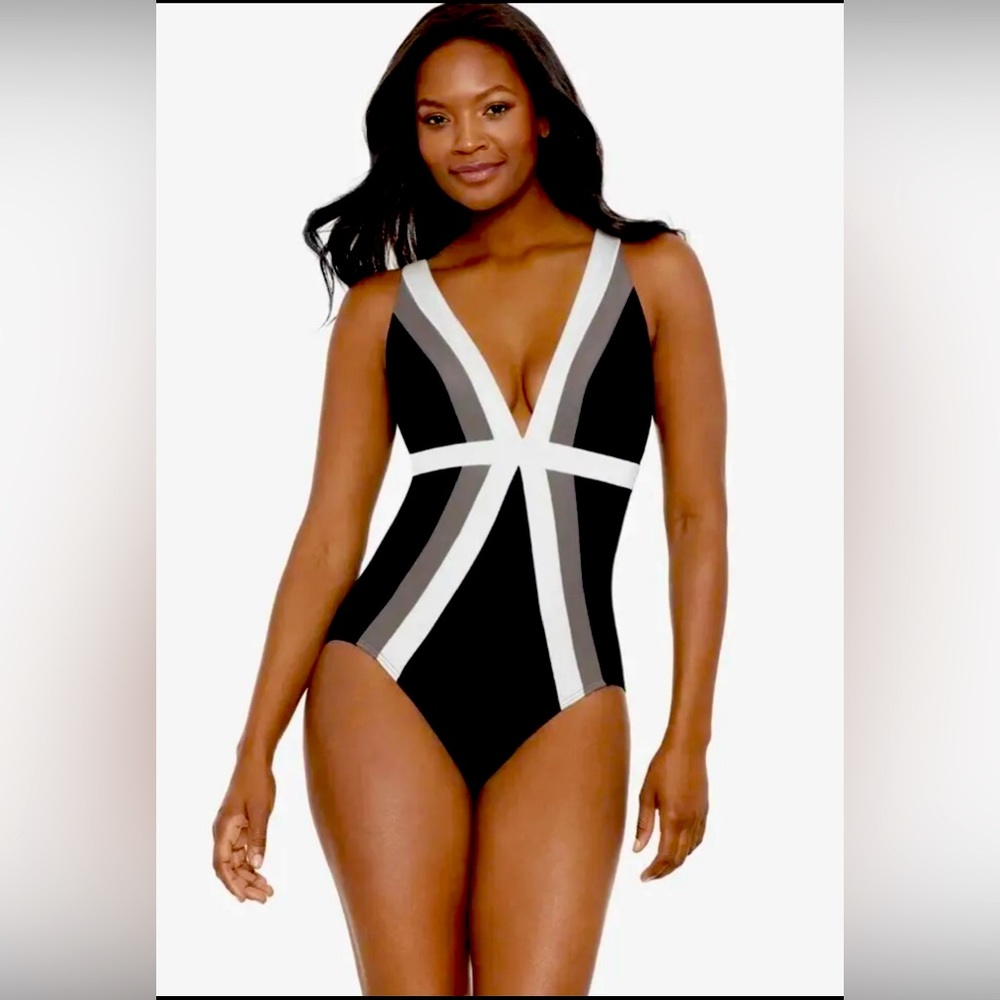 NWT Miraclesuit Spectra Trilogy black shaping Swimsuit one-piece US 16